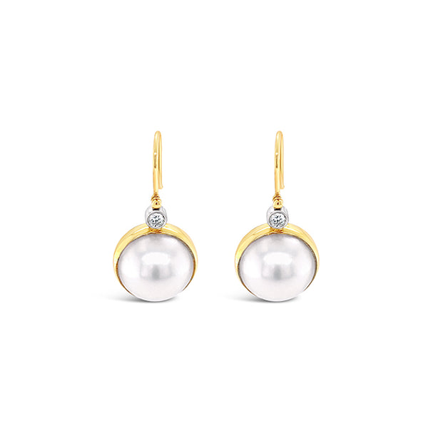 18CT YELLOW GOLD AND WHITE GOLD MABE PEARL AND DIAMOND DROP EARRINGS (Image 1)