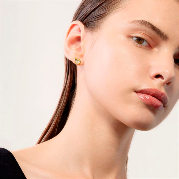 HEARTS ON FIRE 'LU' 18CT YELLOW GOLD DIAMOND DROPLET STUD EARRINGS (Image 4)