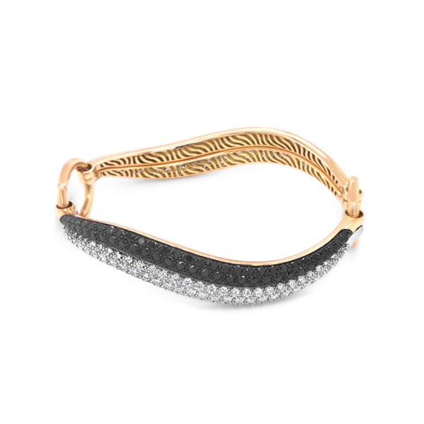 JORG HEINZ '2 PLAY' 18CT ROSE GOLD AND WHITE GOLD DIAMOND BANGLE (Image 2)