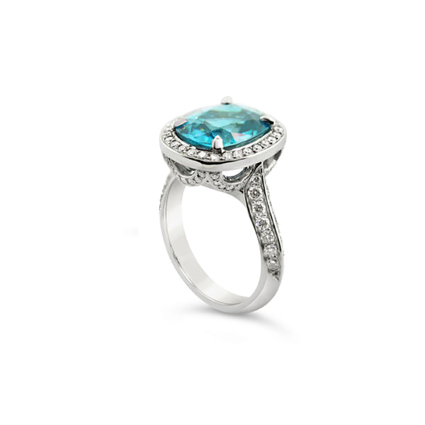 18CT WHITE GOLD OVAL BLUE ZIRCON AND DIAMOND RING (Image 2)