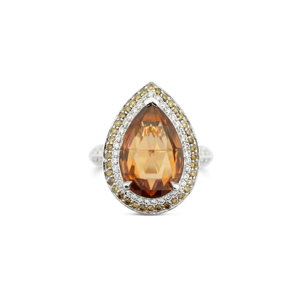 18CT WHITE AND YELLOW GOLD PEARSHAPED BROWN ZIRCON AND DIAMOND DRESS RING (Image 1)