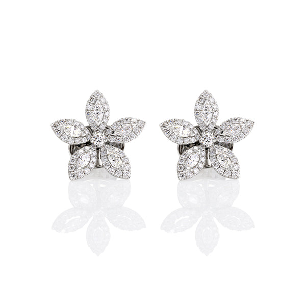 18CT WHITE GOLD DIAMOND FLOWER STUD EARRINGS (Image 1)