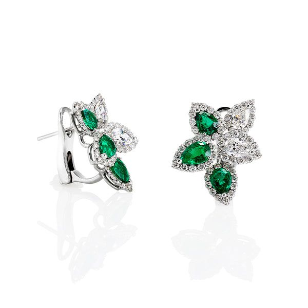 18CT WHITE GOLD EMERALD AND DIAMOND EARRINGS (Image 2)