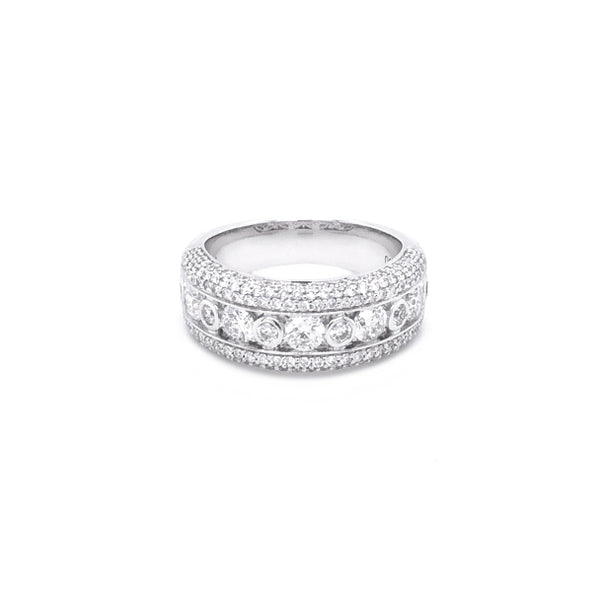 18CT WHITE GOLD AND DIAMOND CHANNEL RING (Image 2)