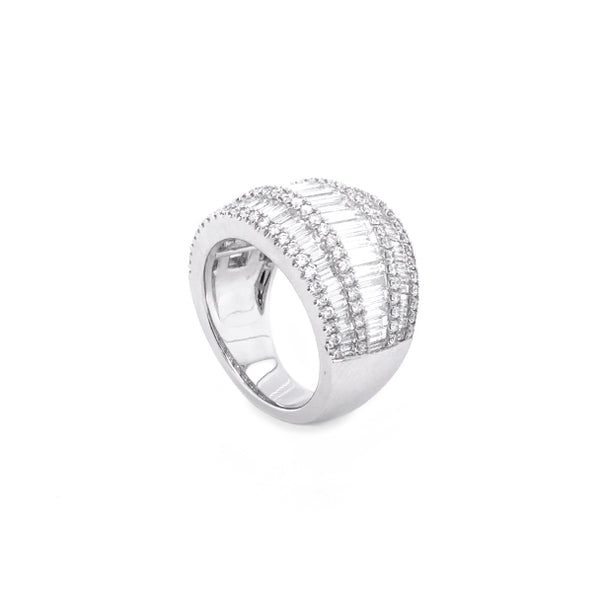 PLATINUM BAGUETTE AND ROUND BRILLIANT CUT DRESS RING (Image 2)