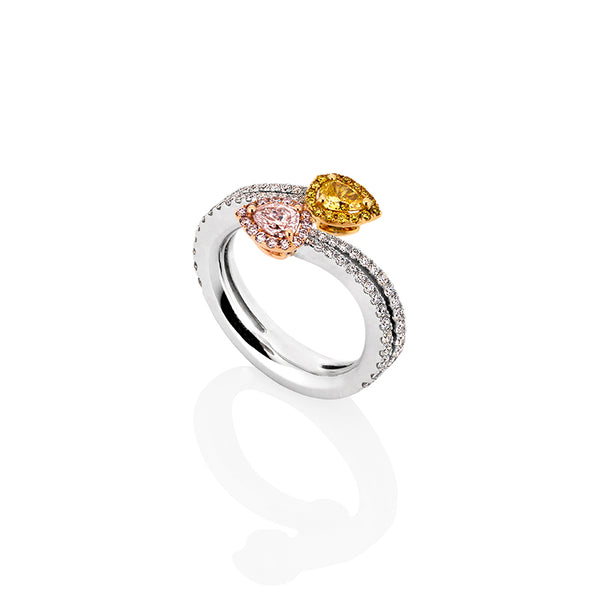 FANCY YELLOW AND PINK PEAR SHAPE DIAMOND RING (Image 2)