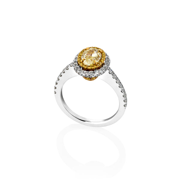 1CT FANCY YELLOW OVAL DIAMOND RING (Image 2)