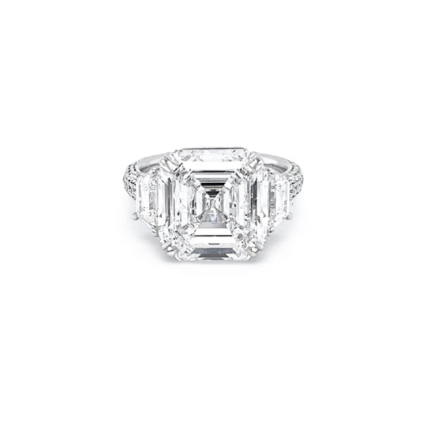 8.01CT ASSCHER CUT, TRAPEZOID AND ROUND BRILLIANT CUT DIAMOND RING IN PLATINUM (Image 2)