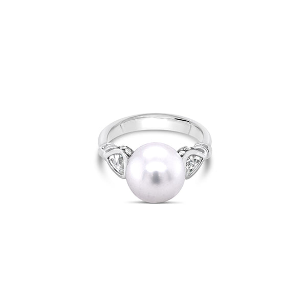 KAILIS 18CT WHITE GOLD 'BLACK ELIXIR' SOUTH SEA PEARL AND DIAMOND RING (Image 1)