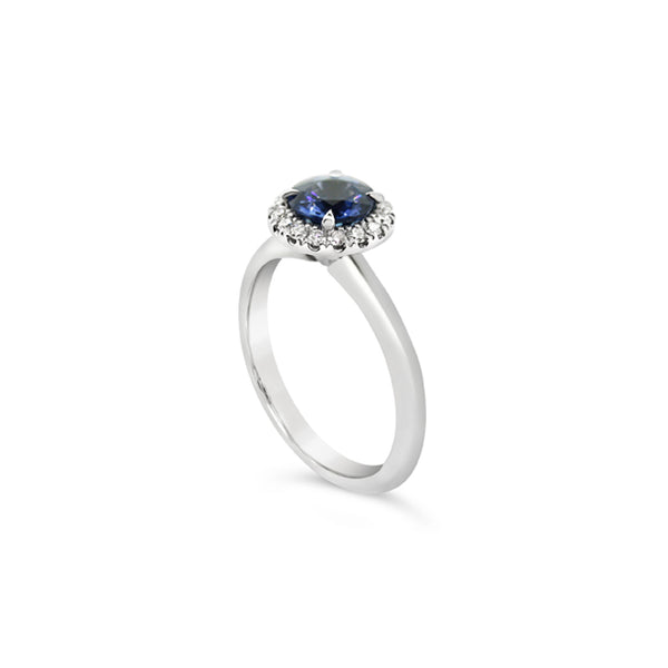 18CT WHITE GOLD CEYLON SAPPHIRE AND DIAMOND HALO DESIGN RING (Image 2)