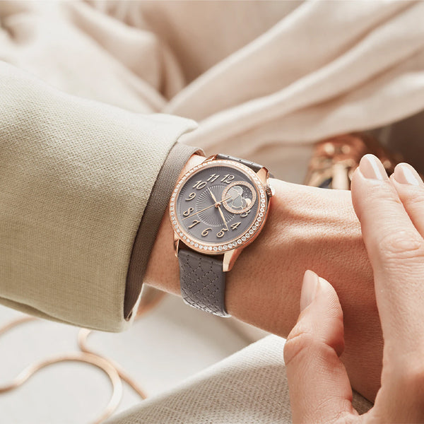 VACHERON CONSTANTIN ÉGÉRIE MOON PHASE (Image 6)