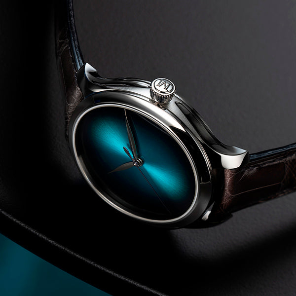 H. MOSER & CIE. ENDEAVOUR CENTRE SECONDS BLUE LAGOON (Image 4)