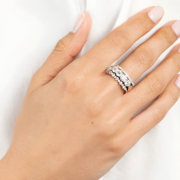 HEARTS ON FIRE 'FIVE STONE' 18CT WHITE GOLD DIAMOND BAND (Image 2)