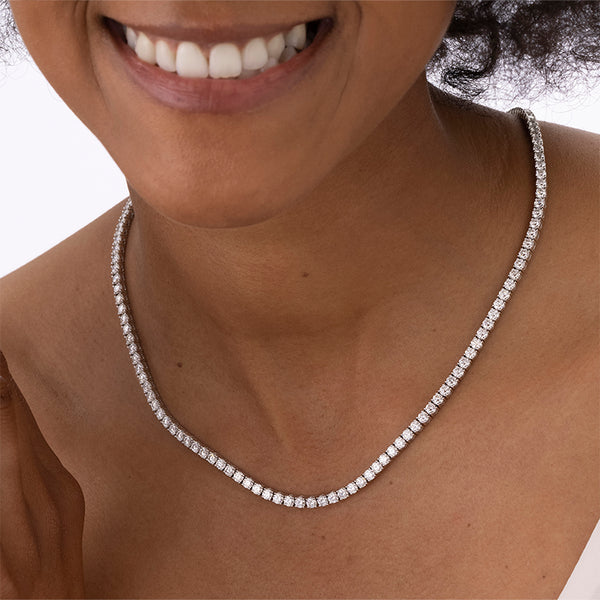 HEARTS ON FIRE SIGNATURE 18CT WHITE GOLD DIAMOND LINE NECKLACE (Image 3)