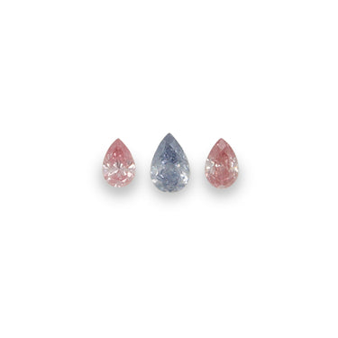 0.24CT = 3 X FANCY INTENSE PINK-FANCY INTENSE BLUISH GREY/SI1 PEARSHAPED ARGYLE PINK DIAMONDS - IGI COLLECTORS EDITION