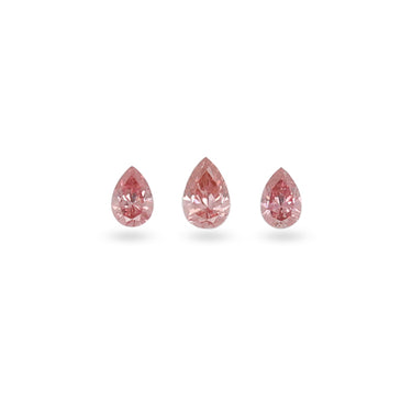 0.19CT = 3 X FANCY INTENSE ORANGE PINK-FANCY INTENSE PINK/VS2 PEARSHAPED ARGYLE PINK DIAMONDS - IGI COLLECTORS EDITION