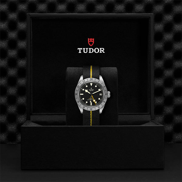 TUDOR BLACK BAY PRO 39MM (Image 3)