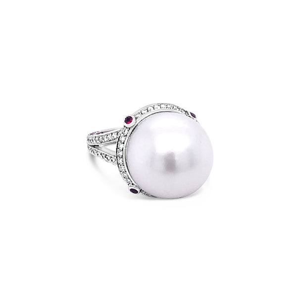 SOUTH SEA PEARL, RUBY AND DIAMOND RING IN 18CT WHITE GOLD (Image 1)