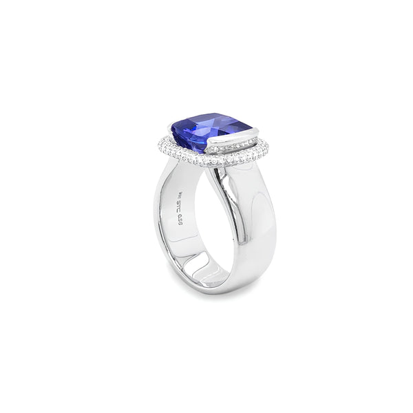 5.08CT CUSHION CUT TANZANITE AND DIAMOND RING (Image 2)