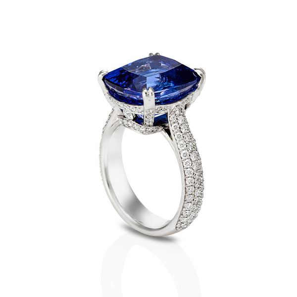 PLATINUM 11.03CT TANZANITE AND DIAMOND RING (Image 3)