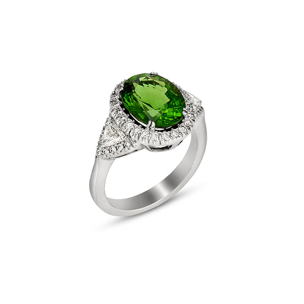 18ct WHITE GOLD 4.22ct OVAL GREEN TOURMALINE & DIAMOND CLUSTER RING (Image 2)