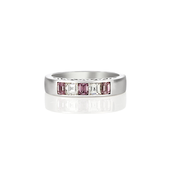 PLATINUM WHITE DIAMOND AND ARGYLE PINK DIAMOND RING (Image 1)