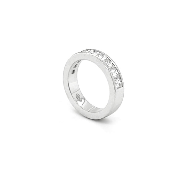 18CT WHITE GOLD PRINCESS CUT CHANNEL SET RING (Image 2)
