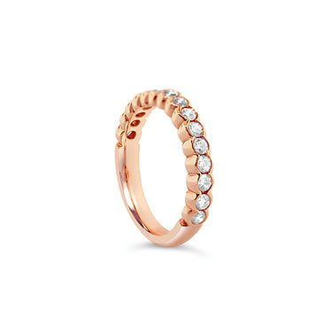 18CT ROSE GOLD SCALLOPED DIAMOND WEDDING RING