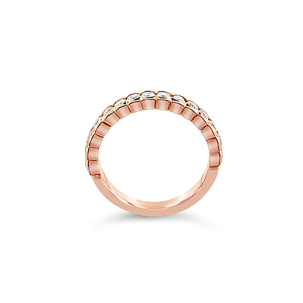 18CT ROSE GOLD SCALLOPED DIAMOND WEDDING RING (Image 2)
