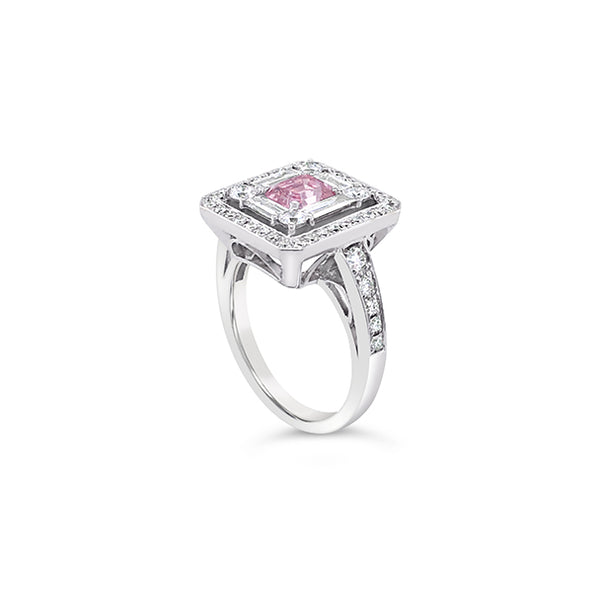 18CT WHITE GOLD 0.88CT 4PR ARGYLE PINK DIAMOND AND WHITE DIAMOND RING (Image 2)