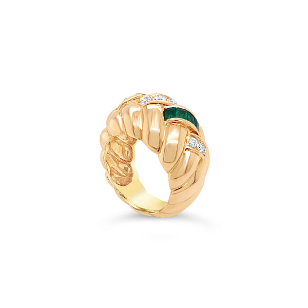 18CT YELLOW GOLD EMERALD AND DIAMOND DRESS RING (Image 2)