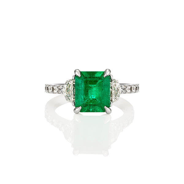 PLATINUM  2.62ct EMERALD CUT COLOMBIAN EMERALD & CADILLAC & DIAMOND RING (Image 1)