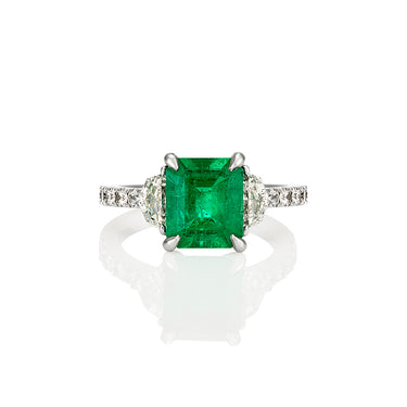 PLATINUM  2.62ct EMERALD CUT COLOMBIAN EMERALD & CADILLAC & DIAMOND RING