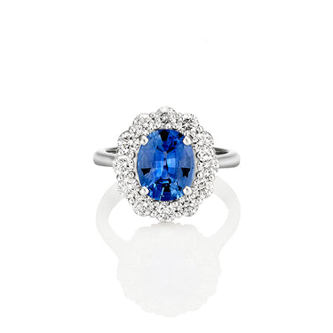 18ct WHITE GOLD 2.74ct OVAL CEYLON SAPPHIRE & DIAMOND CLUSTER RING