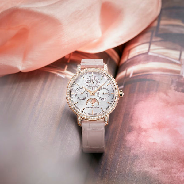 VACHERON CONSTANTIN TRADITIONNELLE PERPETUAL CALENDAR ULTRA-THIN (Image 4)