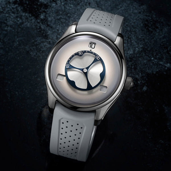 H. MOSER & CIE. PIONEER FLYING HOURS WHITE FUMÉ (Image 2)