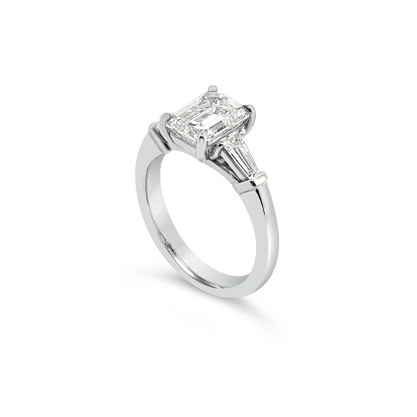PLATINUM EMERALD CUT AND TAPERED BAGUETTE CUT DIAMOND RING (Image 2)