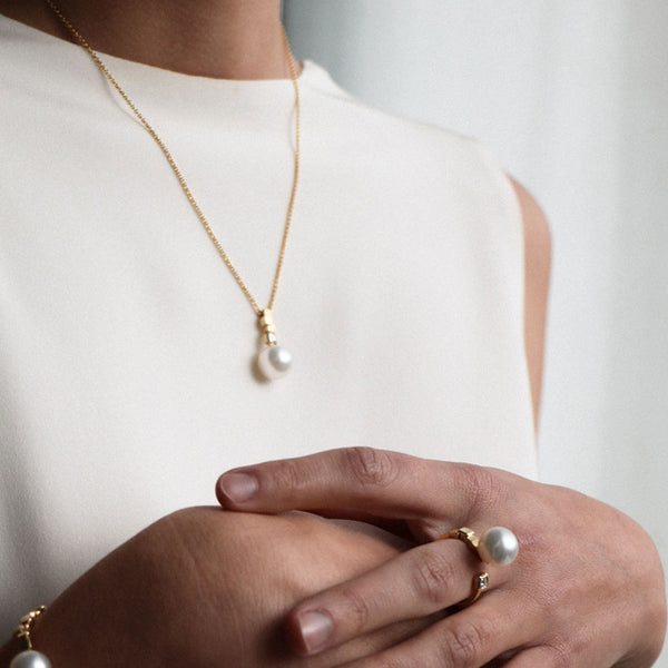 NOUVEAU MERIDIAN PENDANT, YELLOW GOLD (Image 2)
