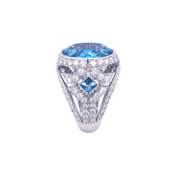 BLUE TOPAZ AND DIAMOND COCKTAIL RING SET IN 18CT WHITE GOLD (Image 4)