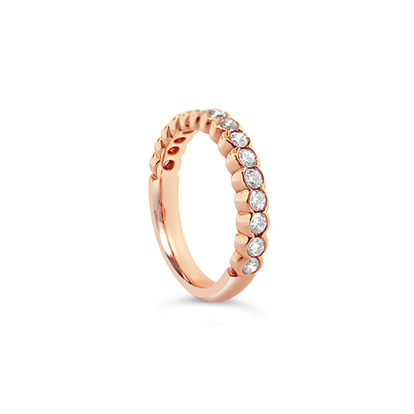 18CT ROSE GOLD SCALLOPED DIAMOND WEDDING RING (Image 2)