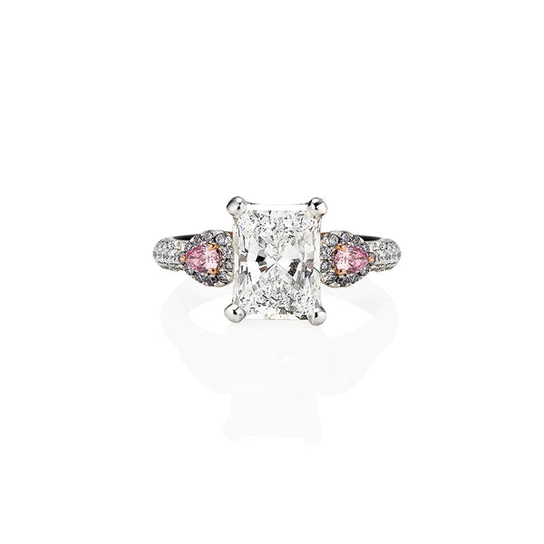 3.01CT RADIANT CUT DIAMOND RING WITH ARGYLE PINK AND BLUE DIAMONDS (Image 1)