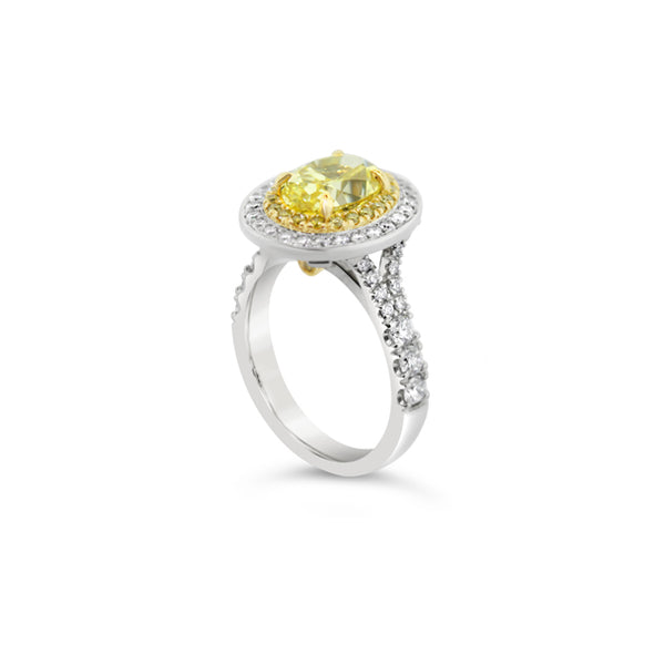 PLATINUM AND 18CT YELLOW GOLD 2.11CT OVAL FANCY INTENSE YELLOW DIAMOND HALO DESIGN RING (Image 3)
