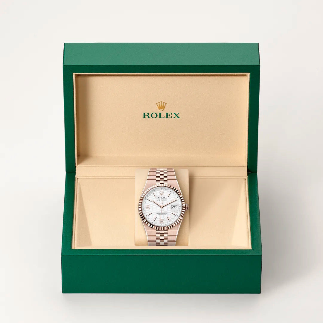 Land-Dweller 40 m127335-0001 In Box