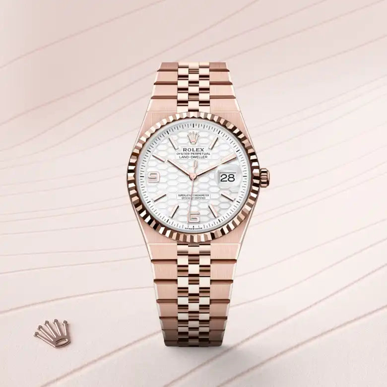 Land-Dweller 36 m127235-0001 Upright